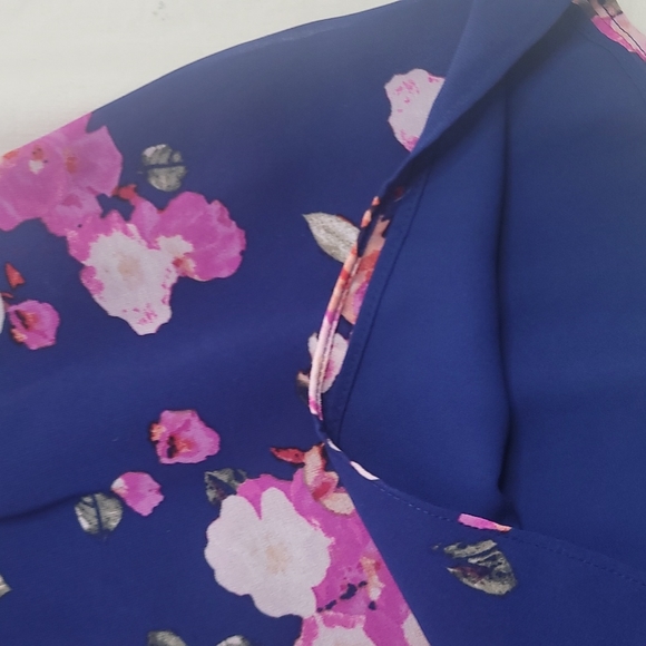 Forever 21 blue floral short romper sz small NWOT - Picture 8 of 9